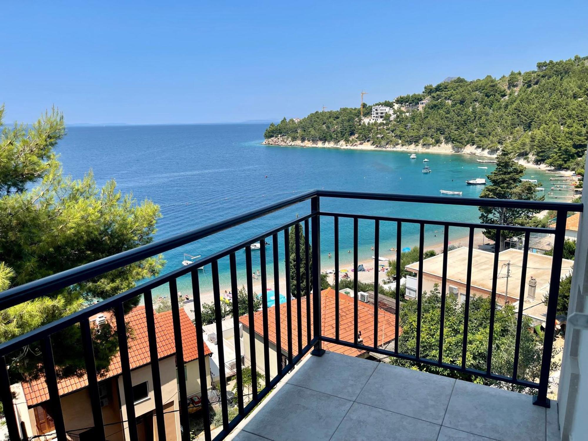 Apartments Domani Omiš Екстериор снимка